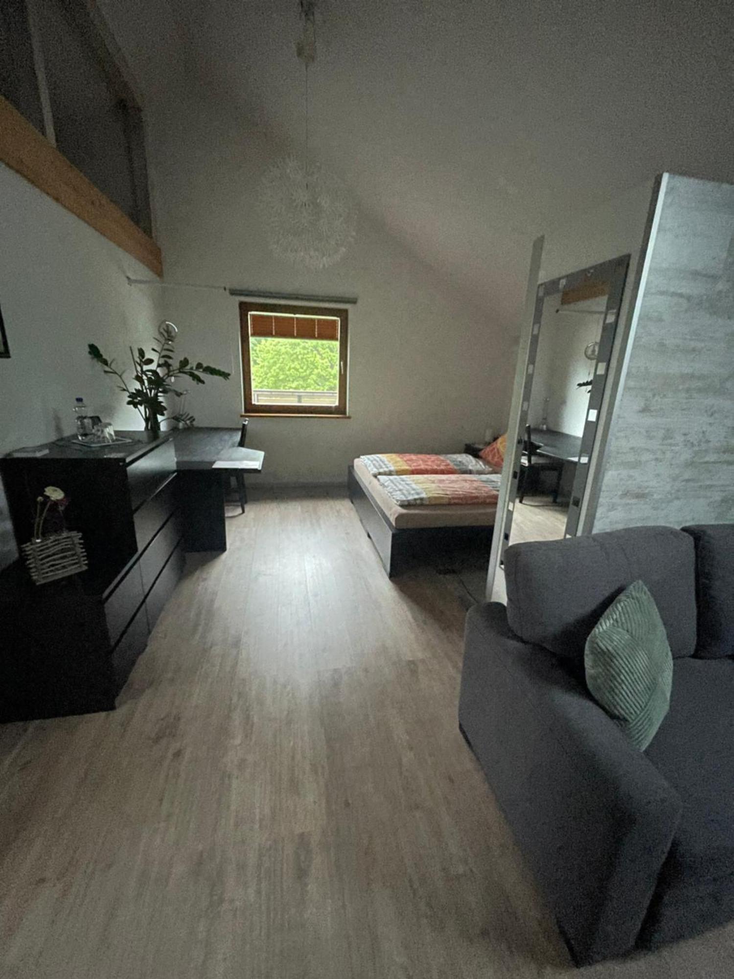 Zimmer In Lautrach Exterior foto